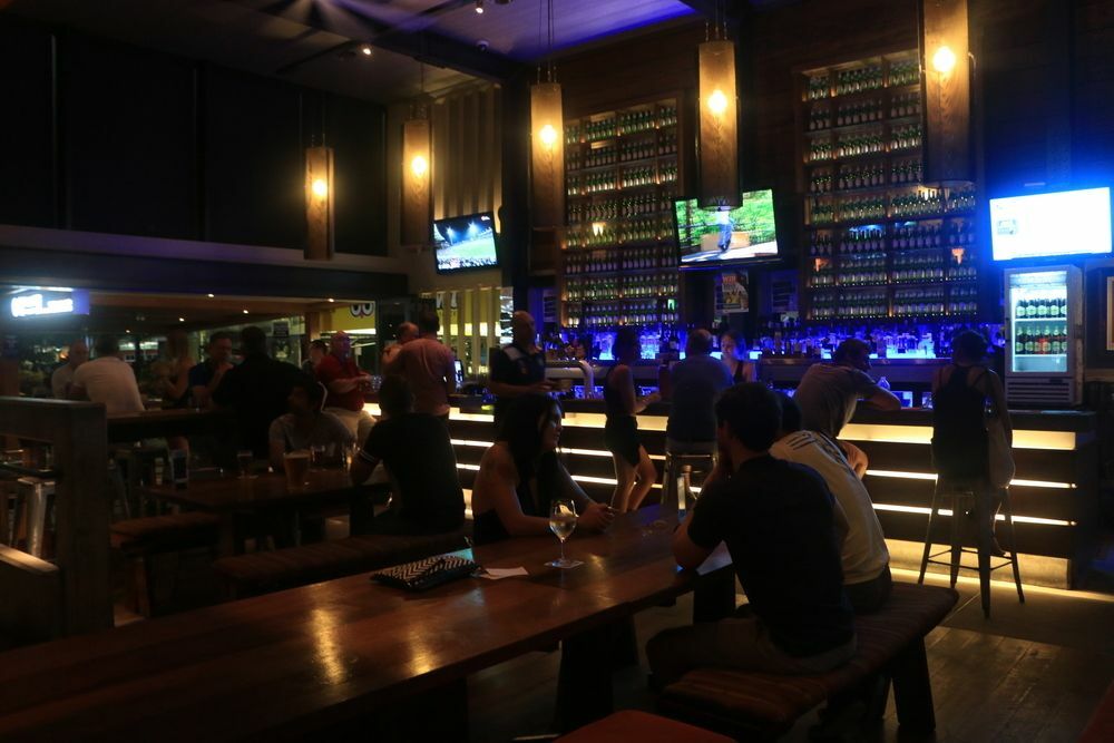 Rattle 'N' Hum Cairns