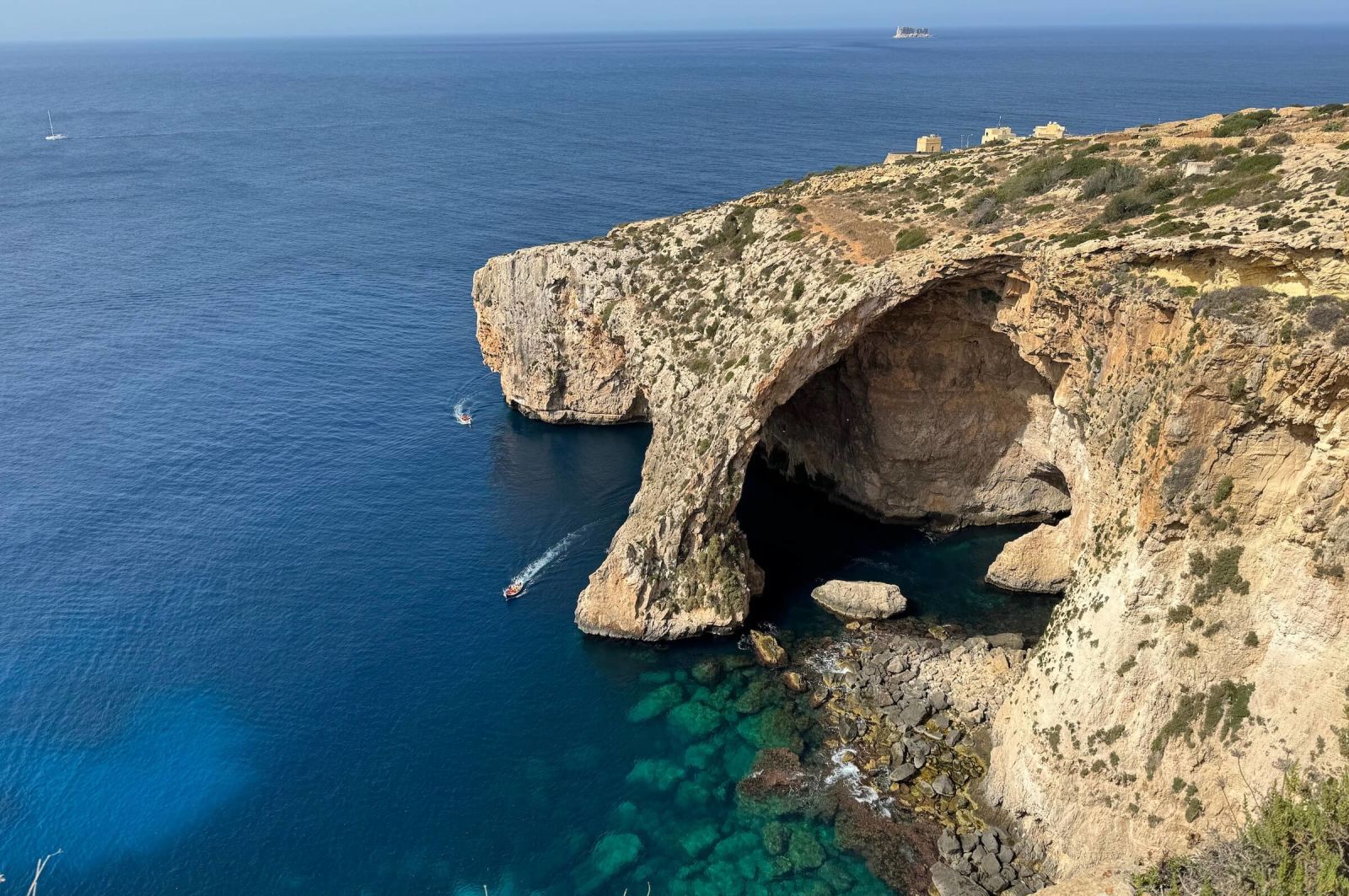 Blue Grotto (Gruta Azul) - Malta
