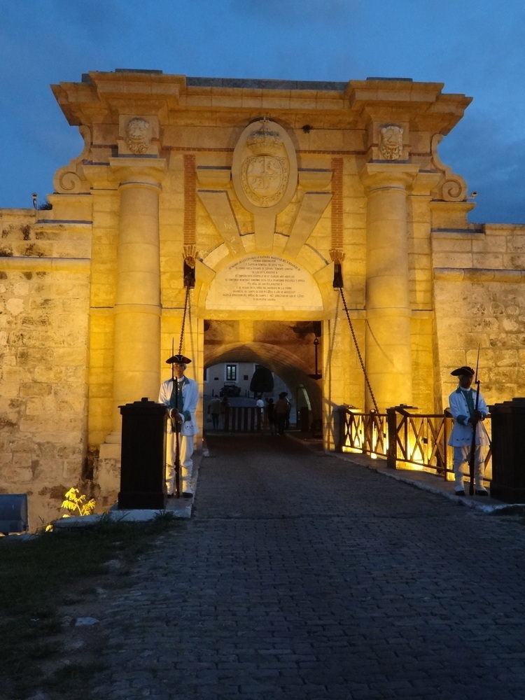 Fortaleza de San Carlos de la Cabana @