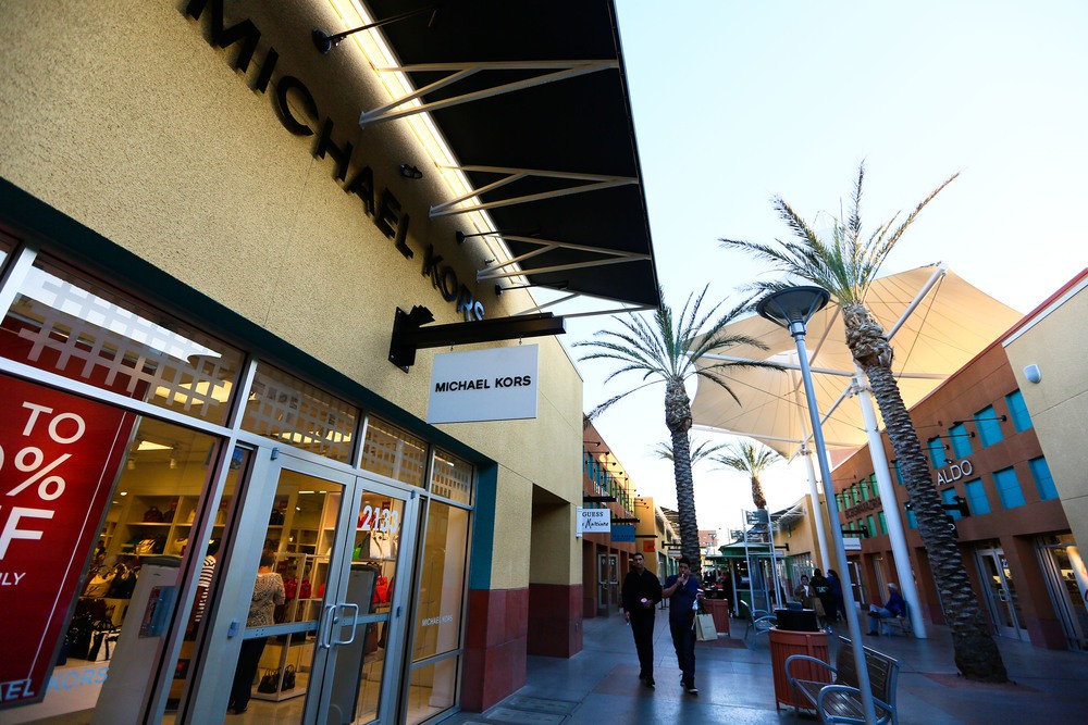 Samsonite at Las Vegas North Premium Outlets® - A Shopping Center in Las  Vegas, NV - A Simon Property