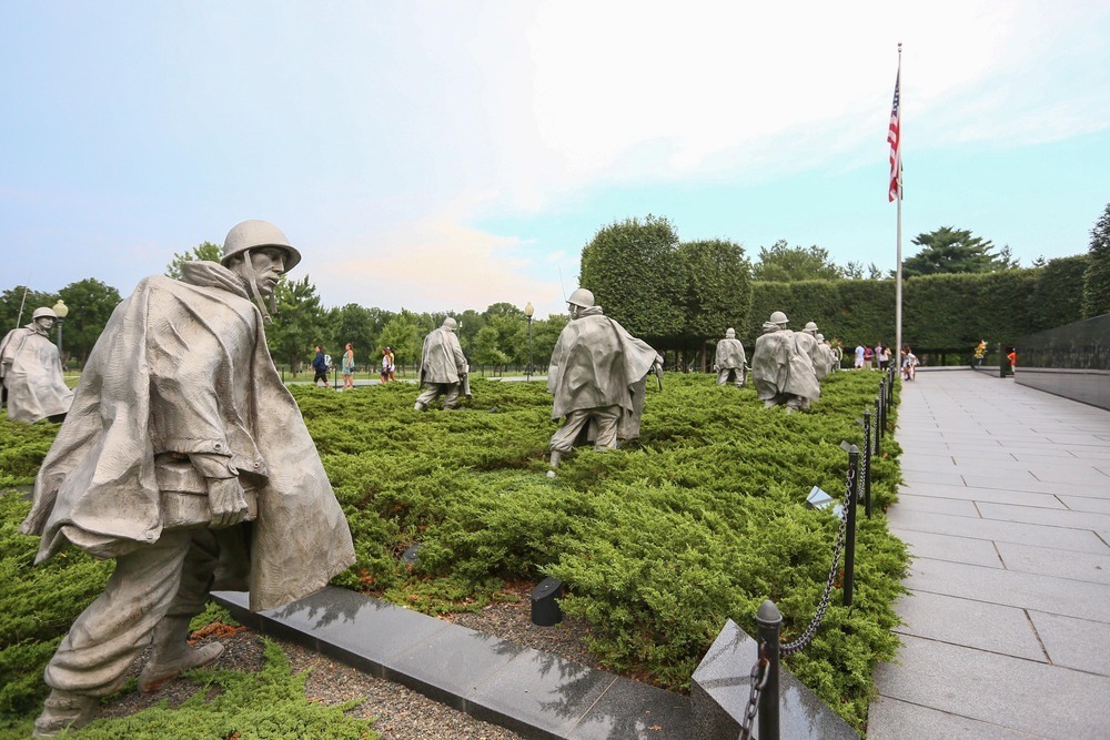 Visitando o Memorial dos Veteranos da Guerra da Coréia em DC
