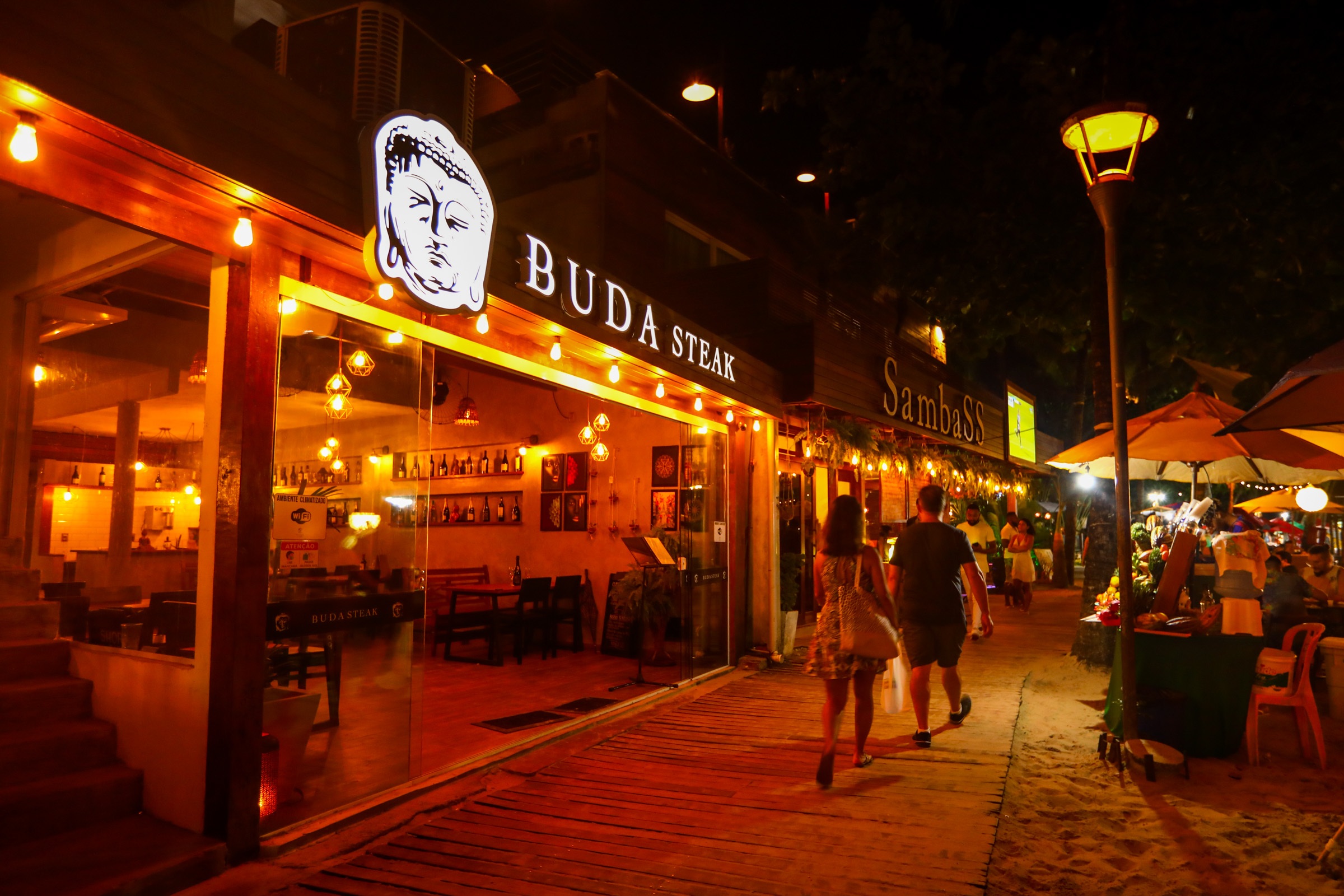 Primeiro restaurante da rede Bob´s em Morro de São Paulo traz