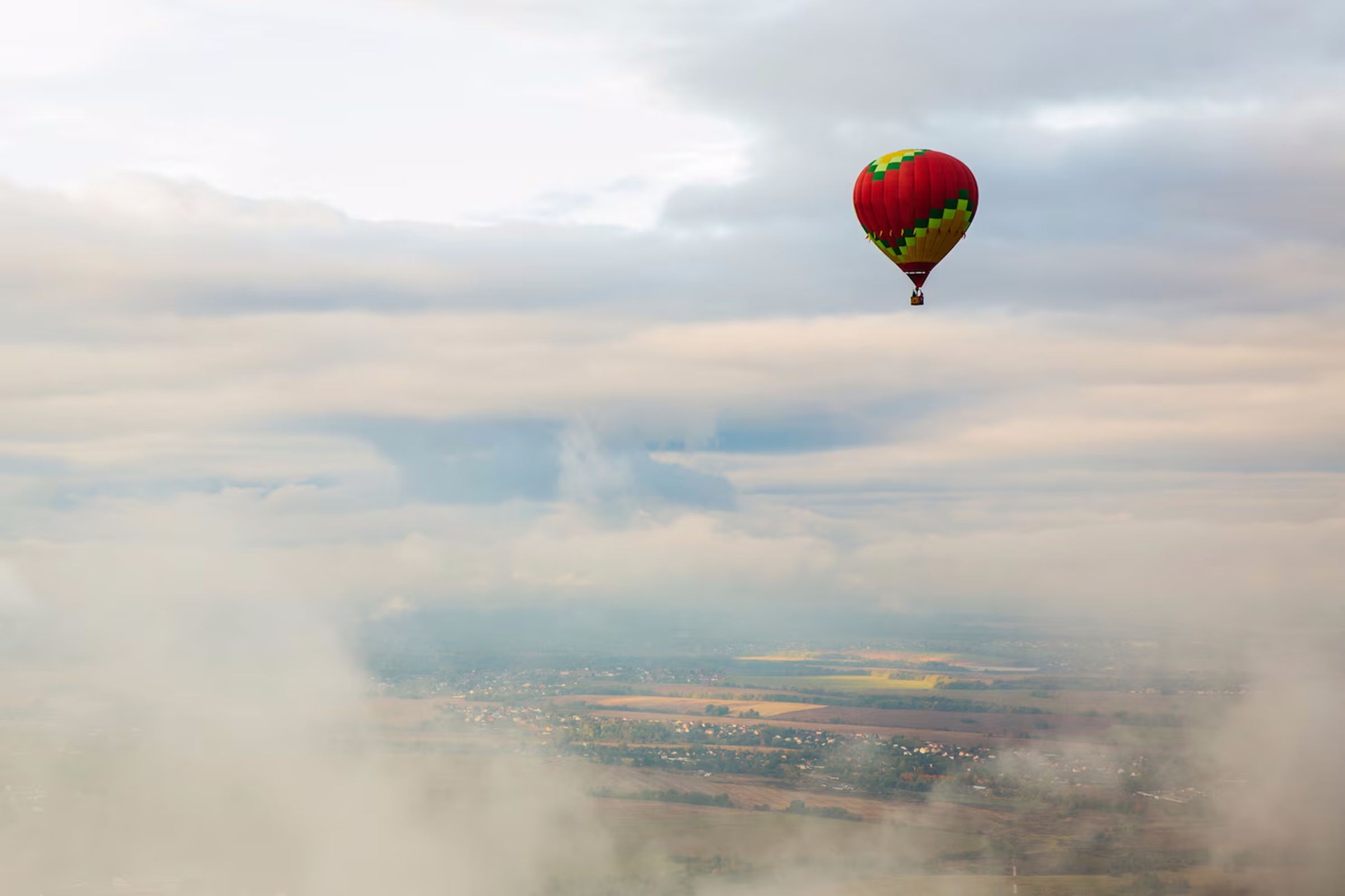 Passeio de balão: dicas, preços e 8 destinos onde realizar esse sonho!