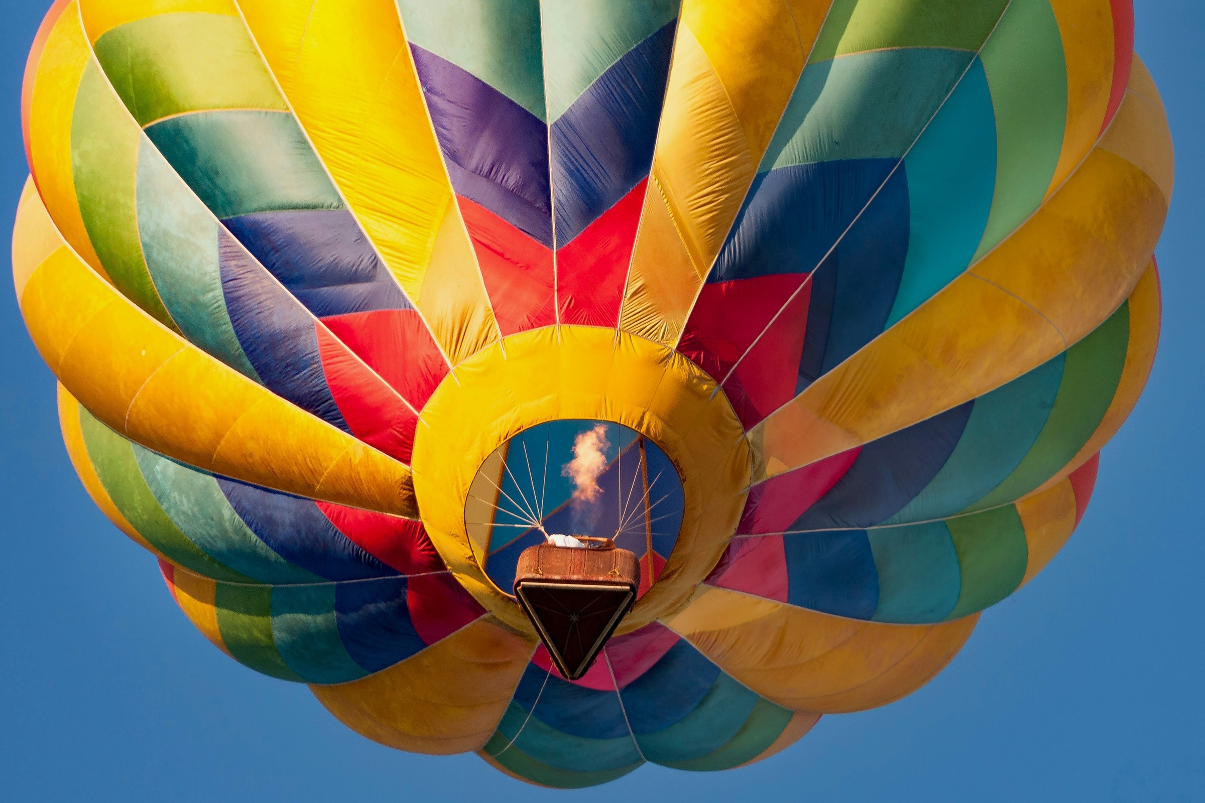 Passeio de balão: dicas, preços e 8 destinos onde realizar esse sonho!