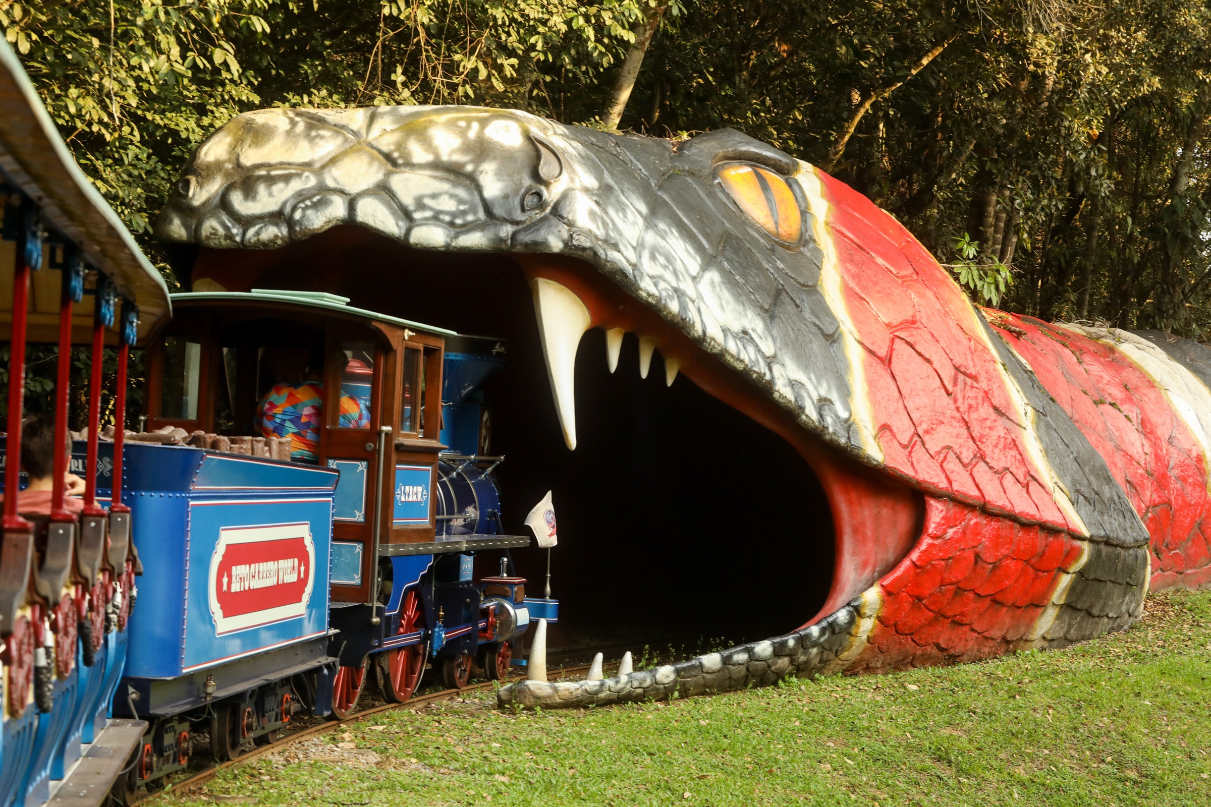 Atrações Beto Carrero World – Tudo o que você não pode perder!