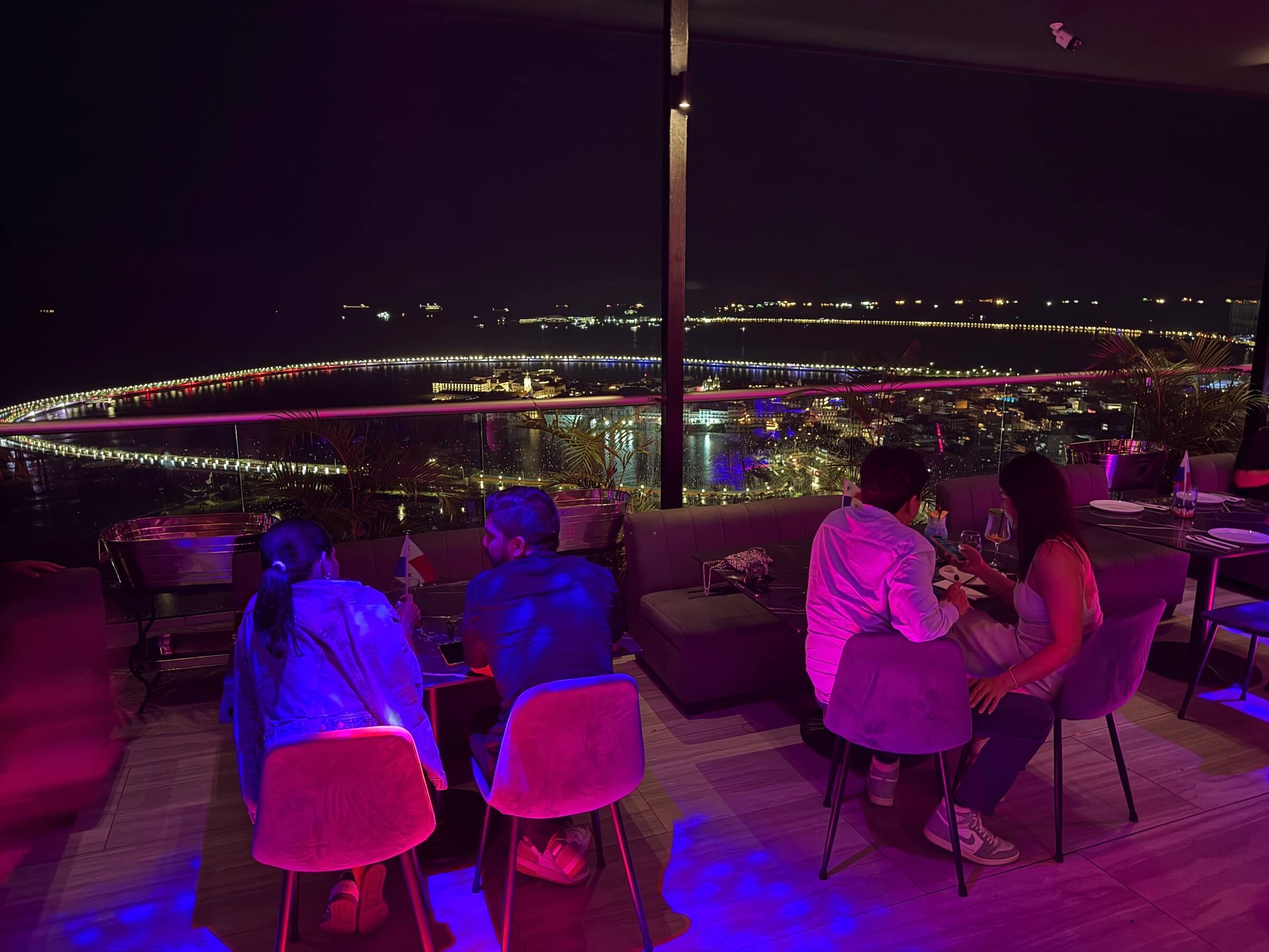 Noite na Cidade do Panamá