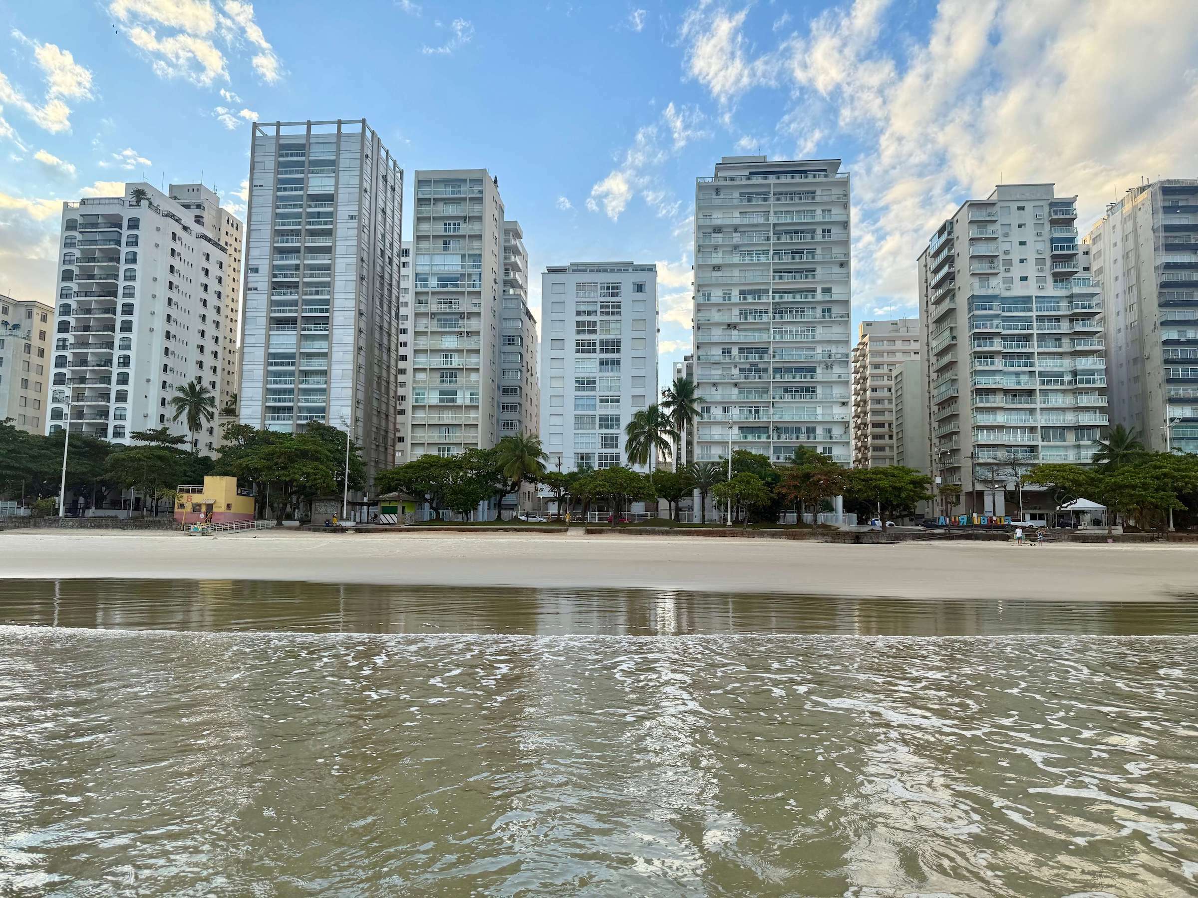 Praias no Guarujá