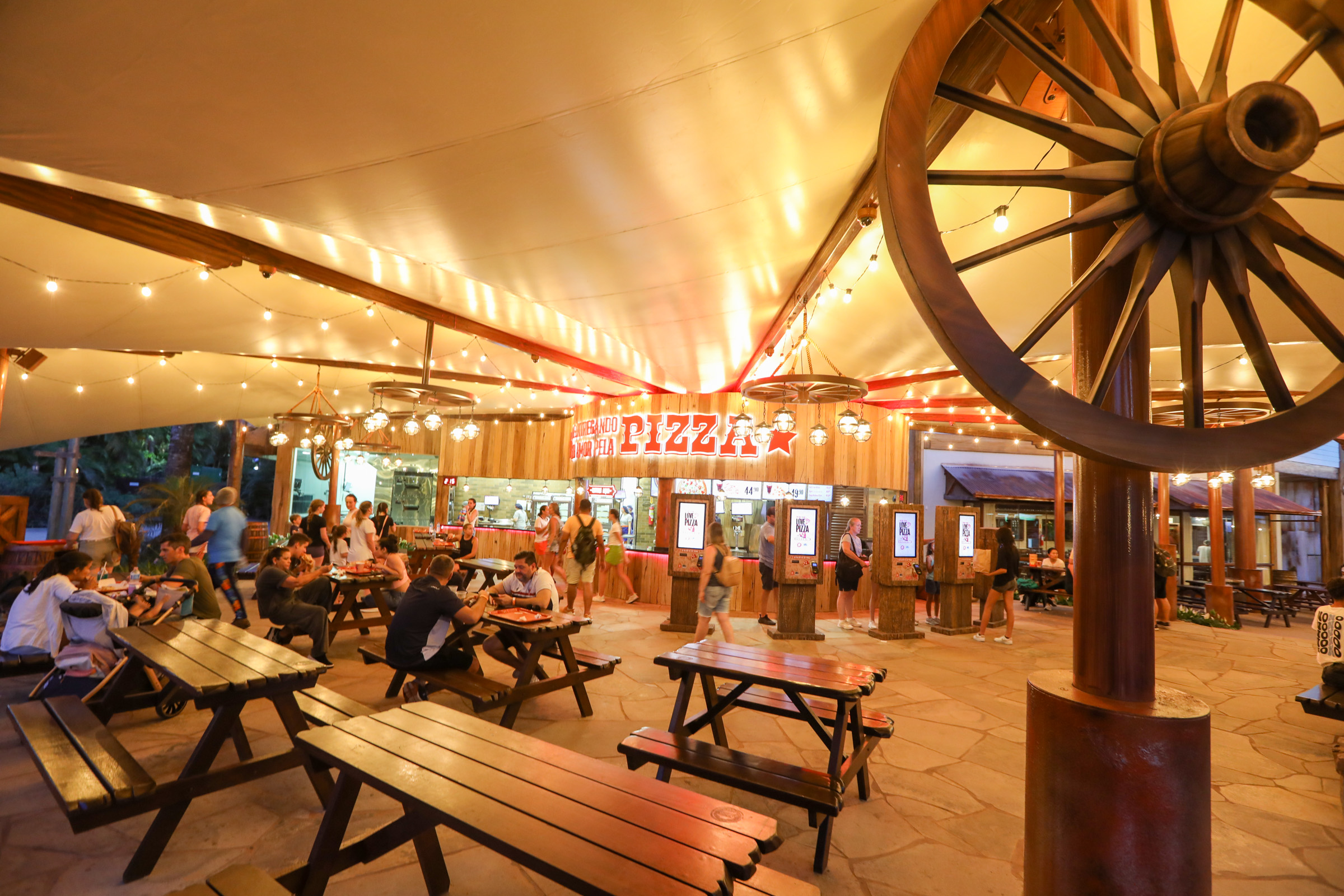 Onde comer no Beto Carrero – Melhores restaurantes para a sua visita ao parque