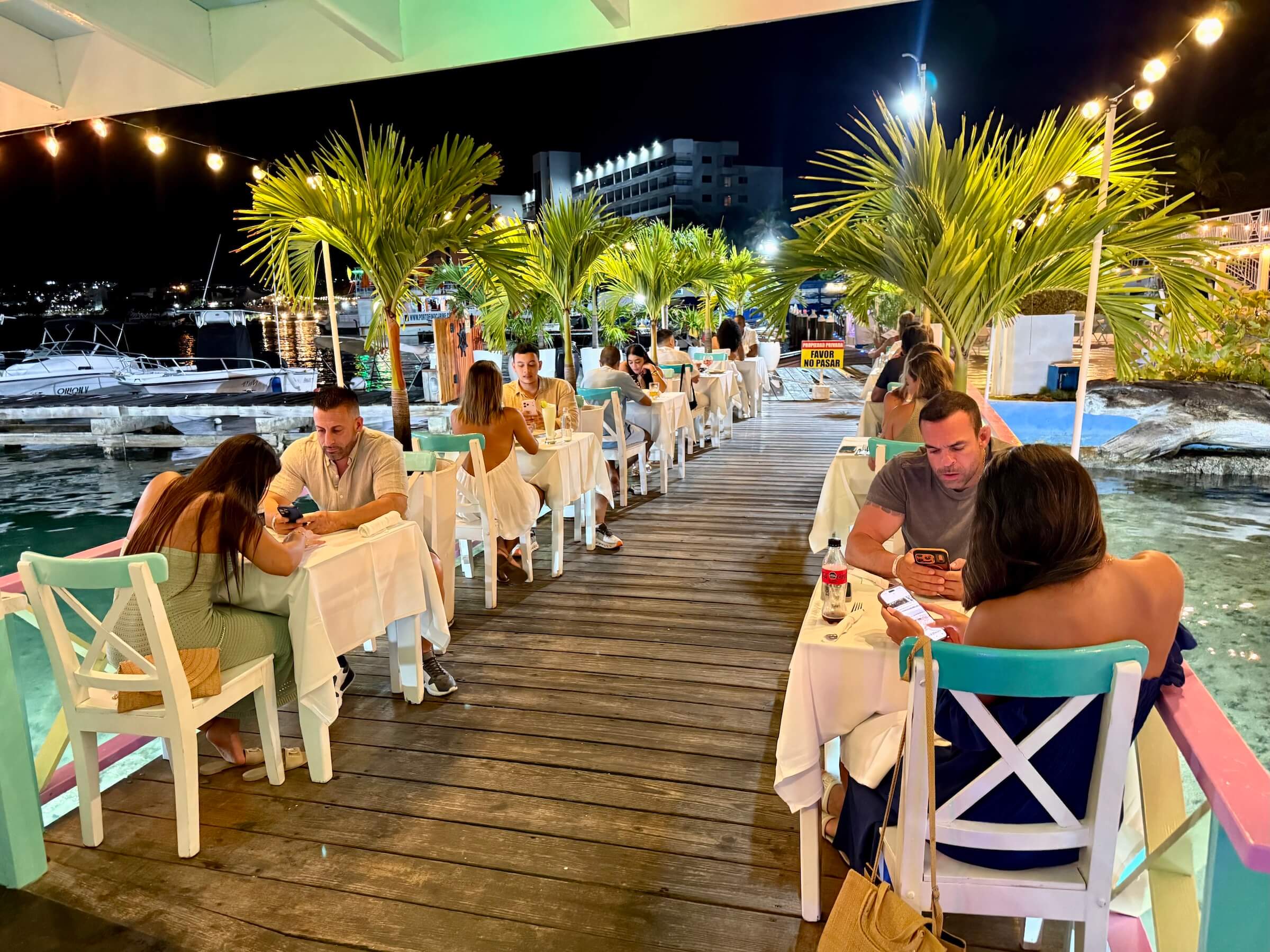 Vida noturna de San Andrés