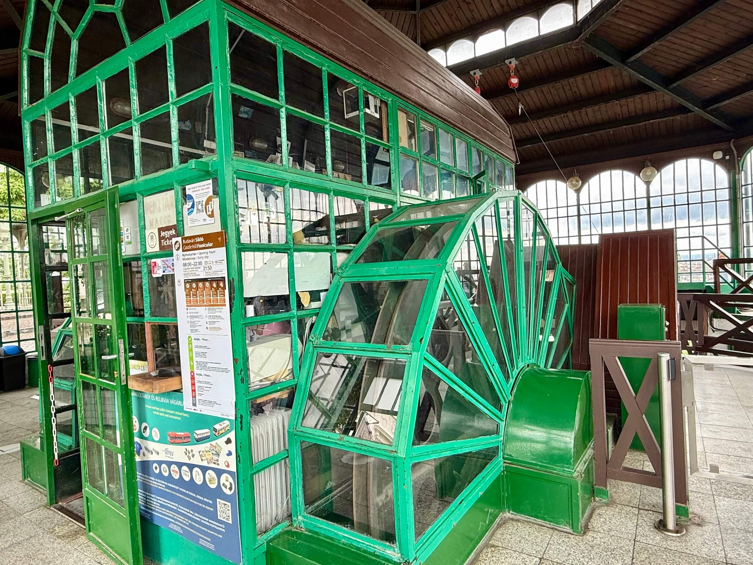 Budavári Sikló - Funicular