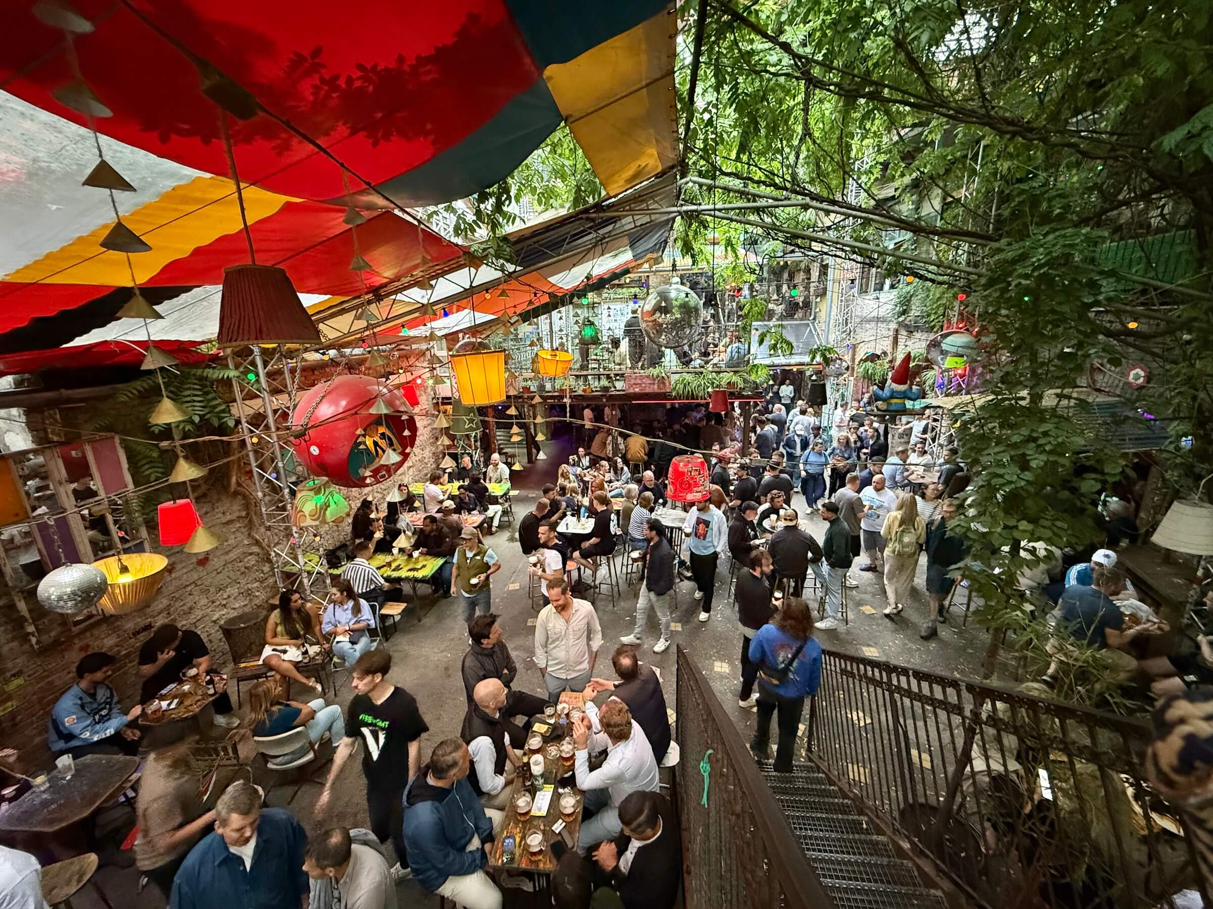 Szimpla Kert e outros ruin bars
