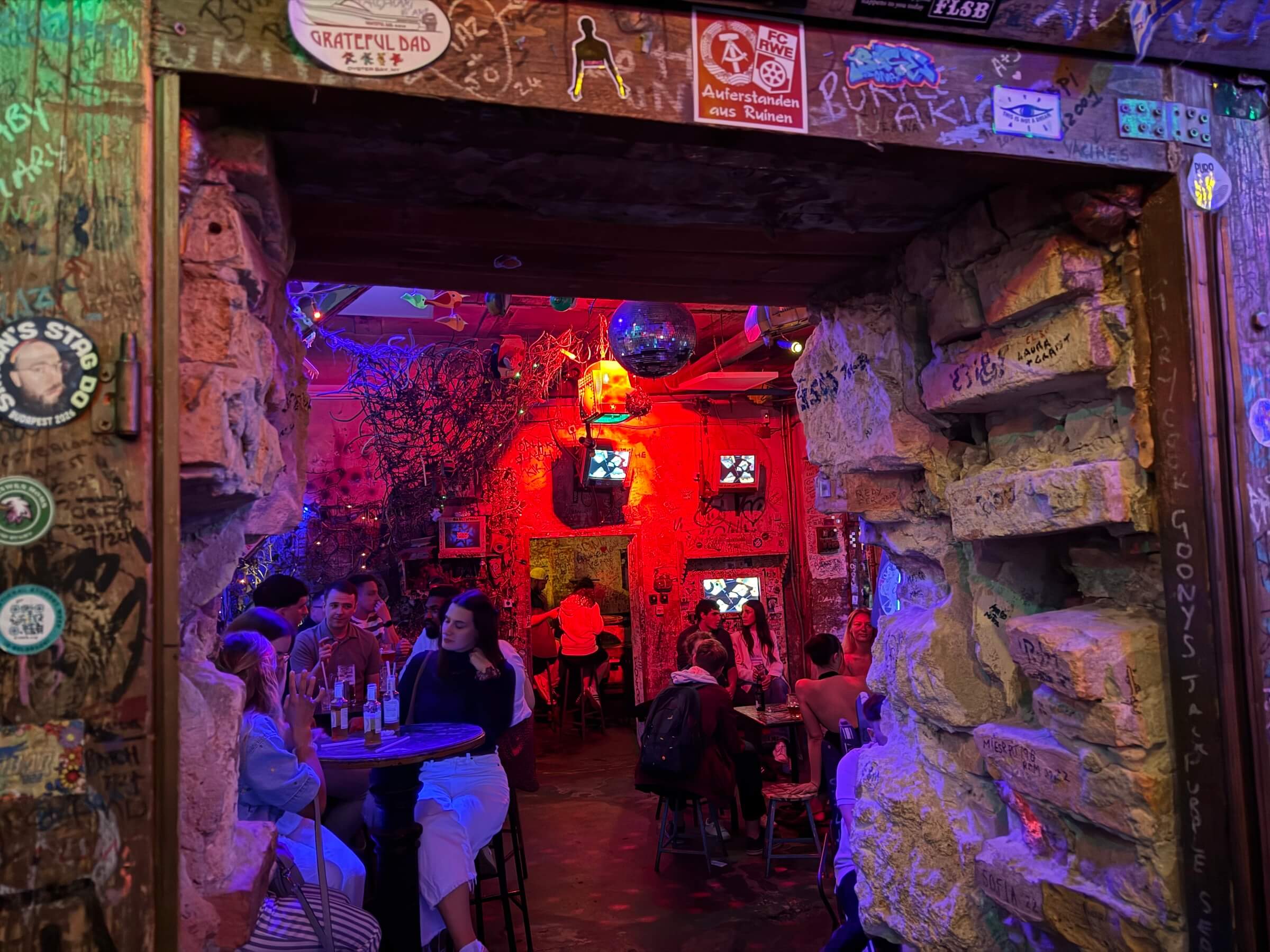 Szimpla Kert e outros ruin bars